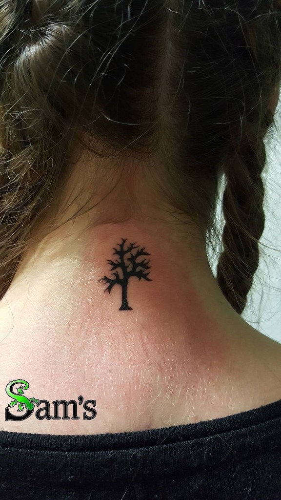 Tatouage arbre tronc
