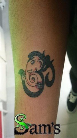 Tatouage om éléphant