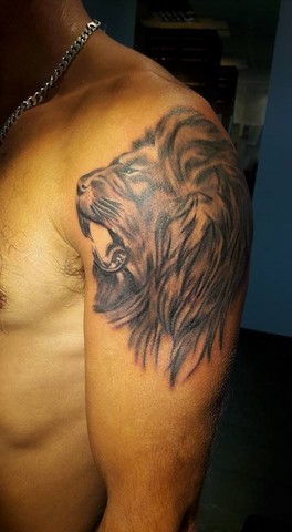 Tatouage lion