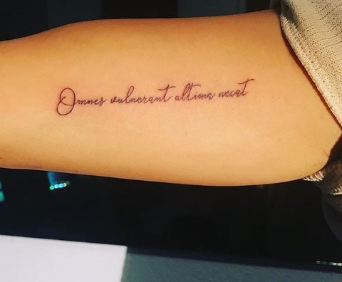 Tatouage écriture 