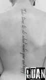 Tatouage écriture lettrage